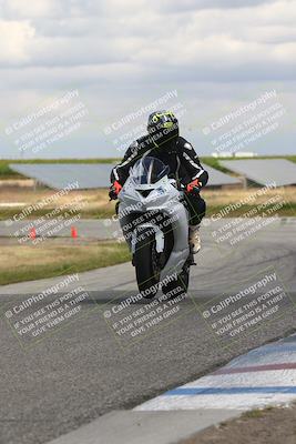 media/Apr-26-2024-TrackDaz (Fri) [[c4b677d280]]/B Group/120pm (Wheelie Bump)/